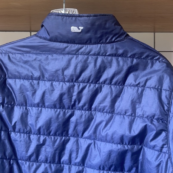 Vineyard Vines, lightweight puffer jacket XL - Picture 4 of 4